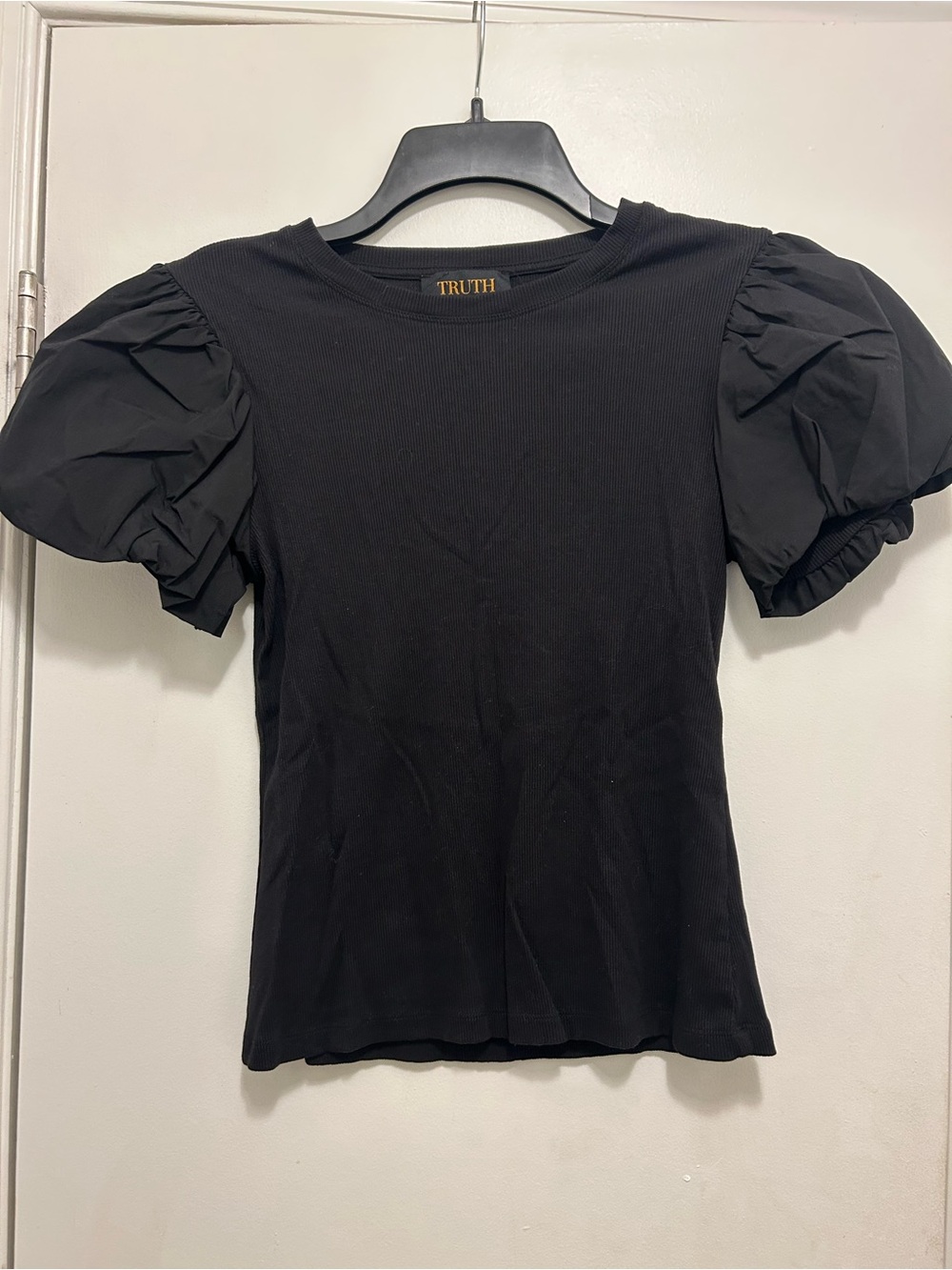 TRUTH Black Puff Sleeve Ribbed Tee
